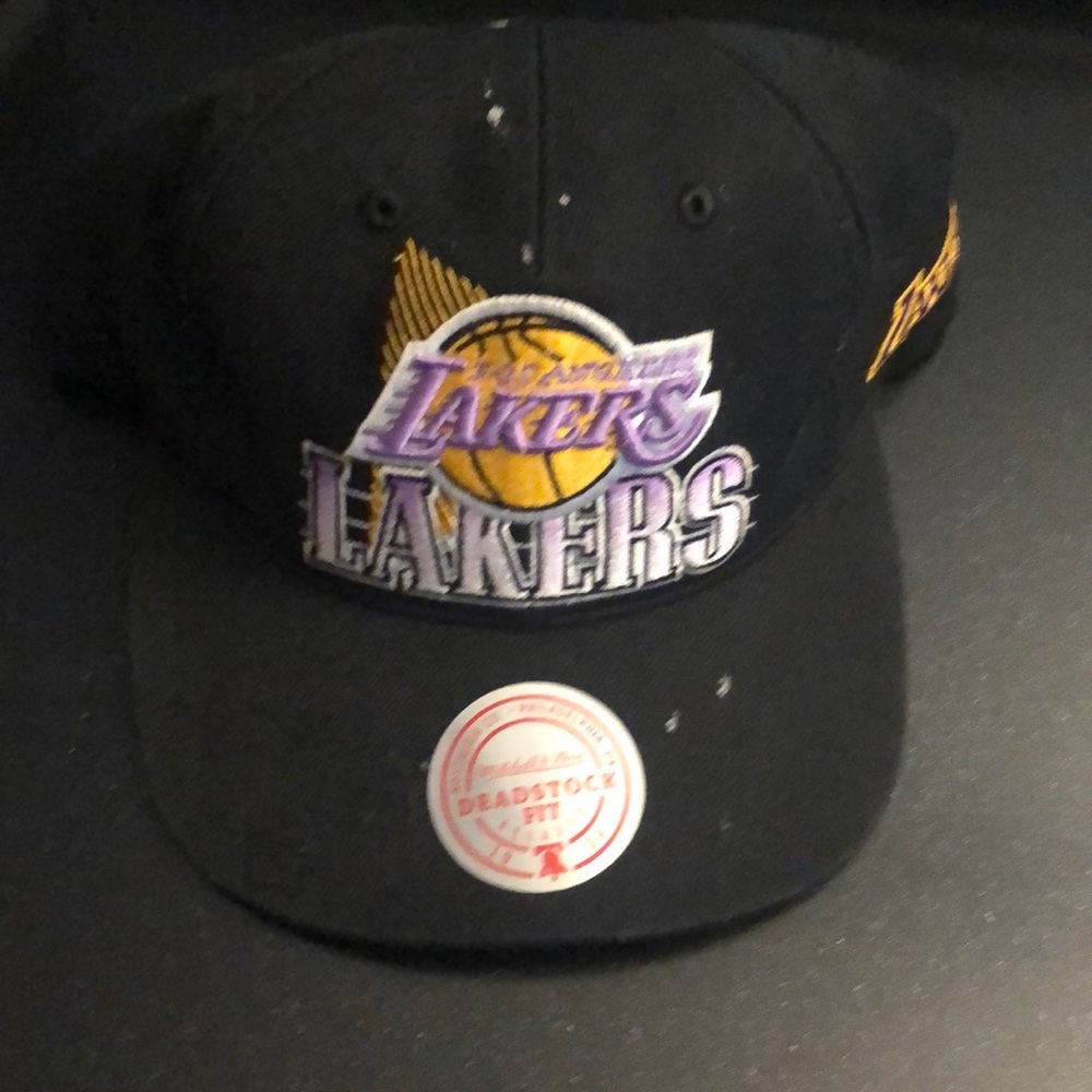 Los Angeles lakers hat